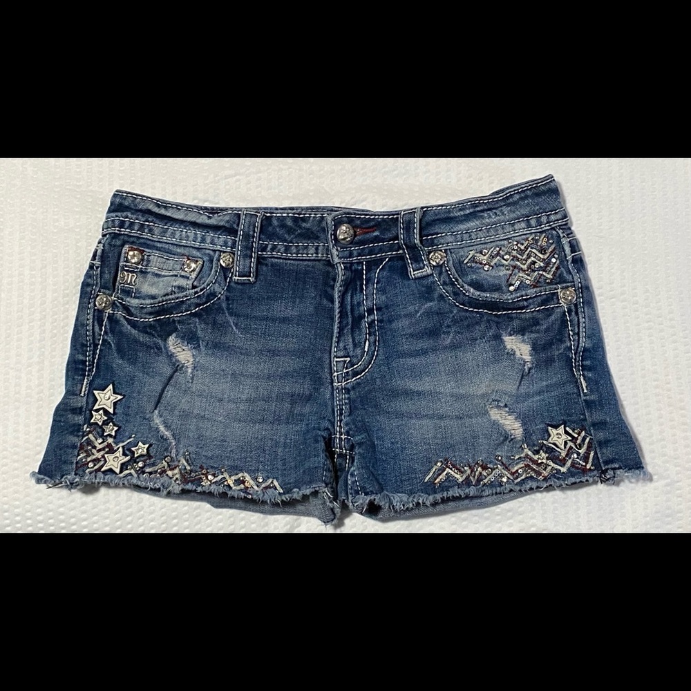 Women’s MISS ME Signature Shorts Medium Wash Sz 29